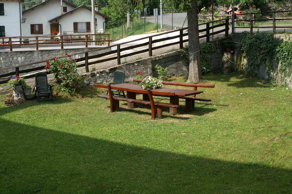 Albergo San Lorenzo Santo Stefano dʼAveto Exteriör bild